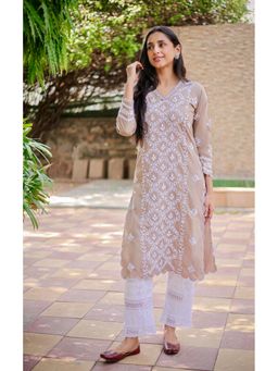HOUSE OF KARI - Saba Embroidered Chikankari V-Neck Kurta - Light Brown