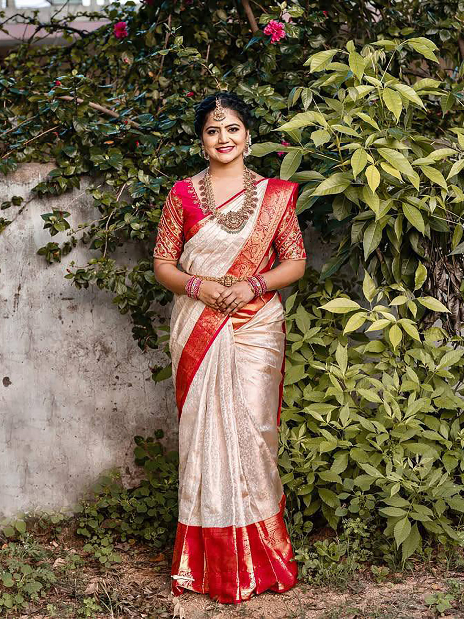 anjaneya sarees Cream Woven Designer Banarasi Silk Kanjivaram Saree with Unstitched Blouse-picture-38