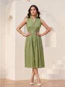 Green color option, Sold out, Currently selected