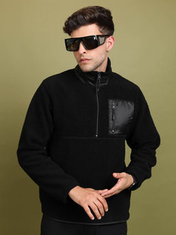HIGHLANDER - Black Solid Regular Fit Sweatshirt