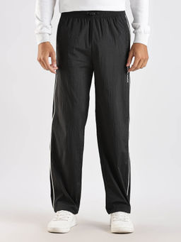 Calvin Klein - Men Relaxed Fit Black Mid Rise Track Pant