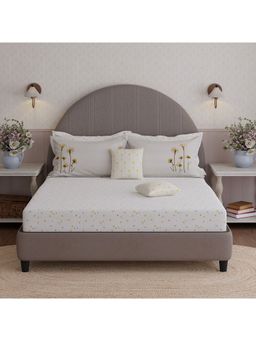 Boutique Living - Royal Essence Nature Poetry Cotton White Floral Bedsheet Set (King)