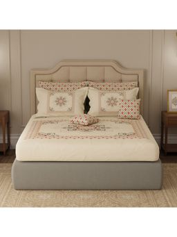 Boutique Living - Royal Essence Kashmir Cotton Beige Ethnic Print Bedsheet Set (King)