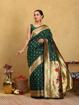 Garden VARELI - Women Silk Blend Woven Design Green Banarasi Saree with Unstitched Blouse