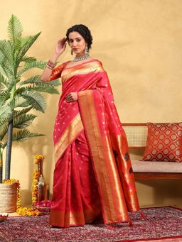 Garden VARELI - Women Silk Blend Woven Design Pink Banarasi Saree with Unstitched Blouse