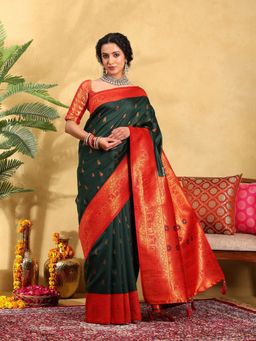 Garden VARELI - Women Silk Blend Woven Design Green Banarasi Saree with Unstitched Blouse
