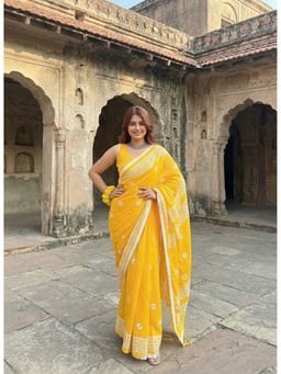 Anjaneya Sarees - Women Yellow Linen Printed Saree with Unstitched Blouse