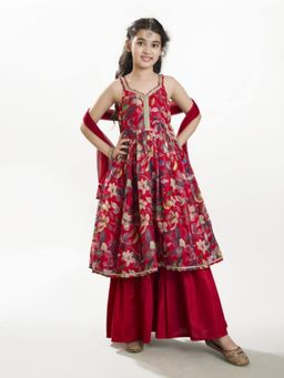 BITIYA BY BHAMA - Girls Maroon Floral Printed Gotta Patti Kurta & Sharara With Dupatta