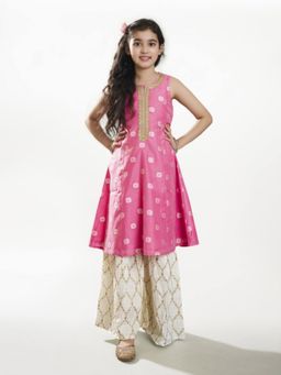 BITIYA BY BHAMA - Girls Ethnic Motifs Woven Design Kurta With Sharara
