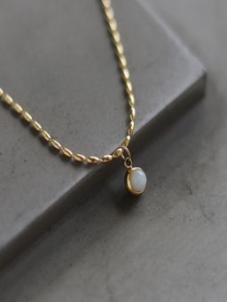 AQUASTREET - White Shell Round Pendant Necklace 18K Gold Plated Waterproof Anti-Tarnish
