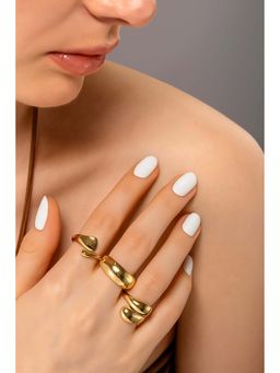 HOUSE OF SAL - Golden Pack Of 3 Rings Set