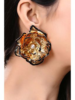 HOUSE OF SAL - Golden Raised Dry Flower Earrings