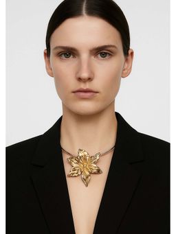 HOUSE OF SAL - Golden Raised Flower Necklace