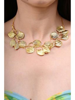 HOUSE OF SAL - Golden Flower Textured Necklace