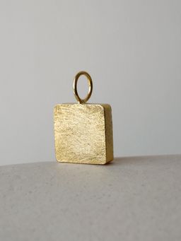 DE'ANMA - Gold Quad Pendant