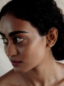 DE'ANMA - Arcus Circle Gold Ear Cuffs