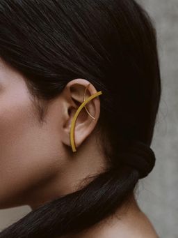 DE'ANMA - Isa Gold Ear-Cuff