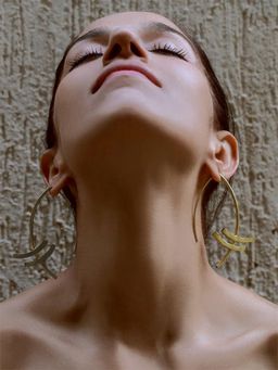 DE'ANMA - Tumo Gold Earrings