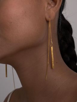 DE'ANMA - Gold Vela Dash Drop Earrings