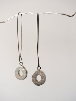 DE'ANMA - Silver Alto Gorria Earrings