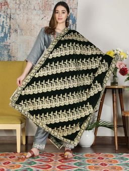 Moda Chales - Green Embroidered Velvet Shawl