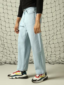 Hubberholme - Men Regular Washed Loose Fit Cotton Mid- Rise Jeans