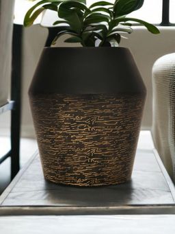At Home by Nilkamal - Amphora Small Metal Vase|19 x 20 cm|Gold & Black