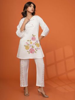 Autumnlane - Darika Vanilla Embroidery Kurti & Pant (Set of 2)