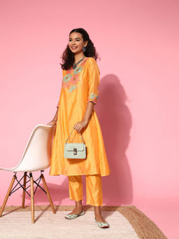 Jaipur Kurti - Yellow Chanderi Embroidered A-Line Princess-Cut Kurta with Pant (Set of 2)