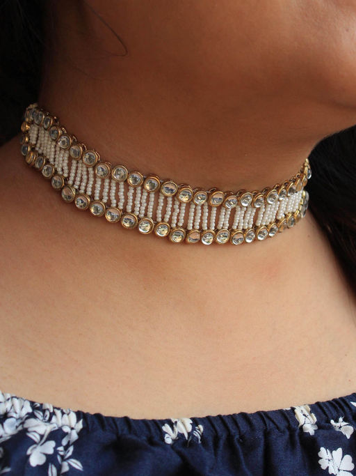 BeAbhika Graceful Pearl Kundan Choker