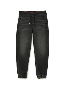 Tommy Hilfiger - Boys Solid Mid Rise Tapered-Fit Jeans