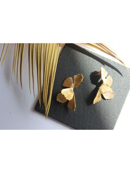 Heena Mittal - Orchidea Fiore Small Earrings