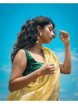 Heena Mittal - S Shape Belle Fiore Earrings