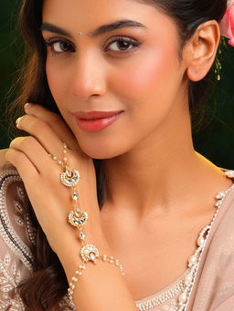 Ruby Raang Studio - Moon Pearl Haathphool