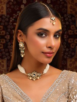 Ruby Raang Studio - White Floral Kundan Necklace with Earrings and Maang Tikka