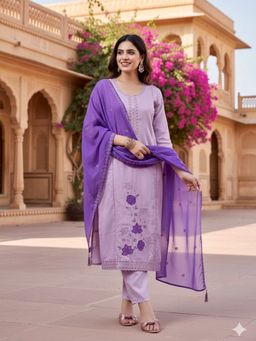 MOKOSH - Lavender Traditional Embroidered Kurta Pant Set with Dupatta