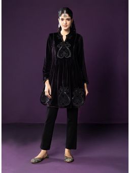 Lakshita - Purple Velvet Thread Work Kurta with Pant