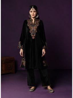 Lakshita - Black Velvet Thread Work Kurta with Pant