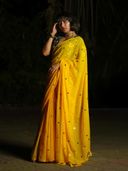 Yellow color option, Currently selected