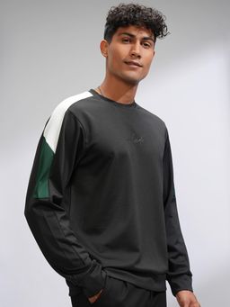 HIGHLANDER - Men Colourblocked Crew Neck T-Shirt - Black