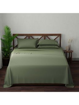 Boutique Living - Emblem Cotton 300TC Green Solid Bedsheet with 4 Pillow Covers (King)