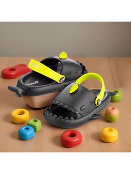 HOPPA - Kids Black Baby Shark Clogs