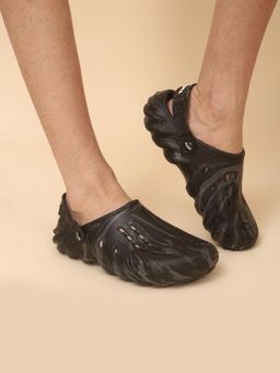 Yoho - Eclipse Men Navy Blue Printed Clogs