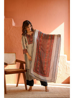 Mahee Jaipur - Multi Colour Muslin Printed Kurta with Pant & Dupatta