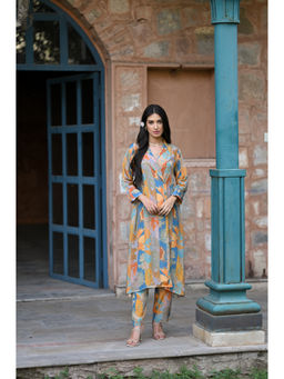 Mahee Jaipur - Pure Crepe Panel Print Blazer Pattern Kurta with Pant