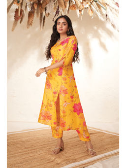 THREE-THREE - Tangerine Tango Floral Print Co-Ord Set