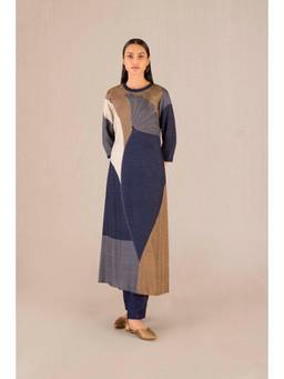 AMPM - Mirha Printed Half Sleeves Kurta and Pant (Set of 2)