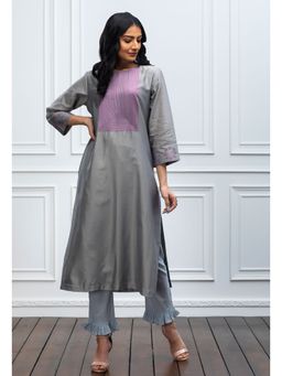 SMRITI GUPTA - Grey Embroidered Kurta