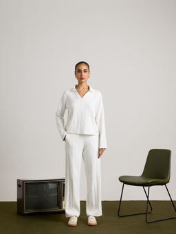 Muvazo - White Tactile Pleated Co-Ord (Set of 2)