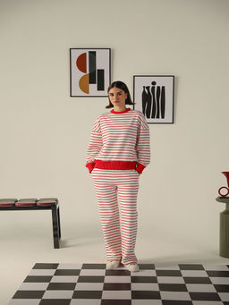 Muvazo - Red Warm-Hug Fleece Co-Ord (Set of 2)